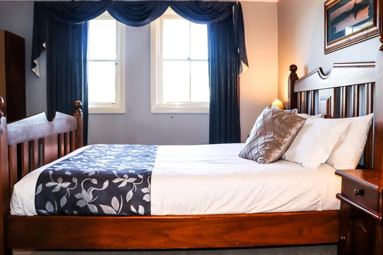 Plumes Boutique Bed & Breakfast Bed & Breakfast Tamworth Exterior foto